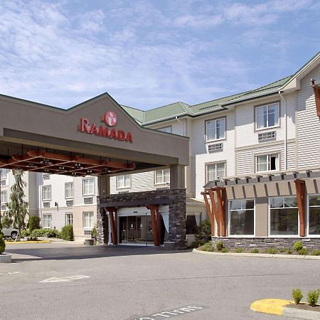 Ramada By Wyndham Surrey/Langley Hotel Buitenkant foto